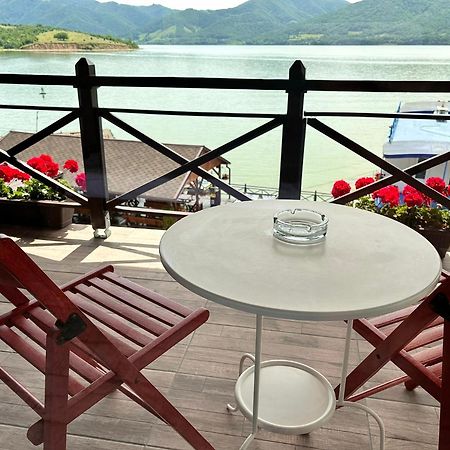 Mustaciosul Dunarii Hotell Ieşelniţa Eksteriør bilde