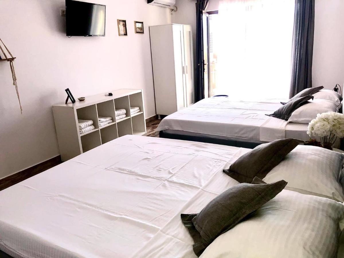 Mustaciosul Dunarii Hotell Ieşelniţa Eksteriør bilde