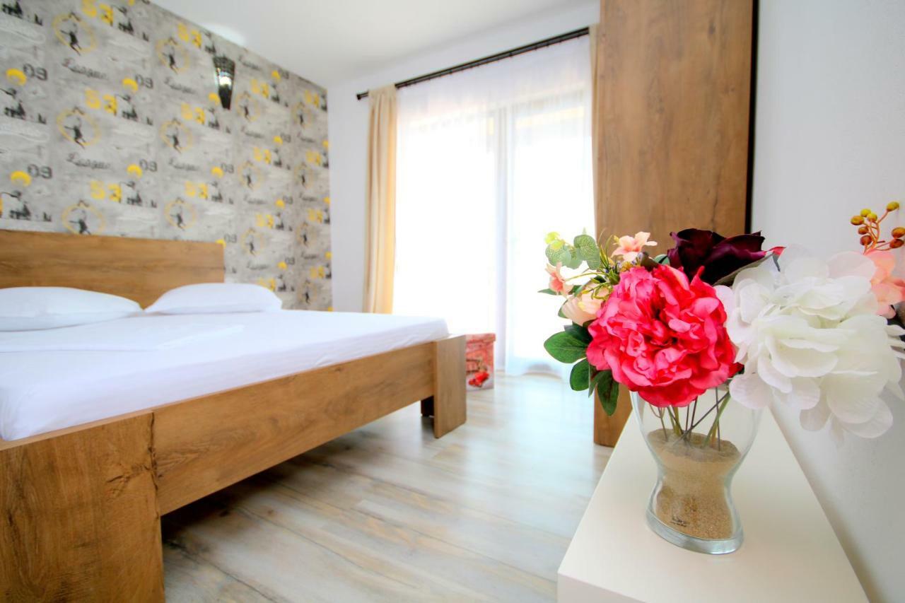 Mustaciosul Dunarii Hotell Ieşelniţa Eksteriør bilde