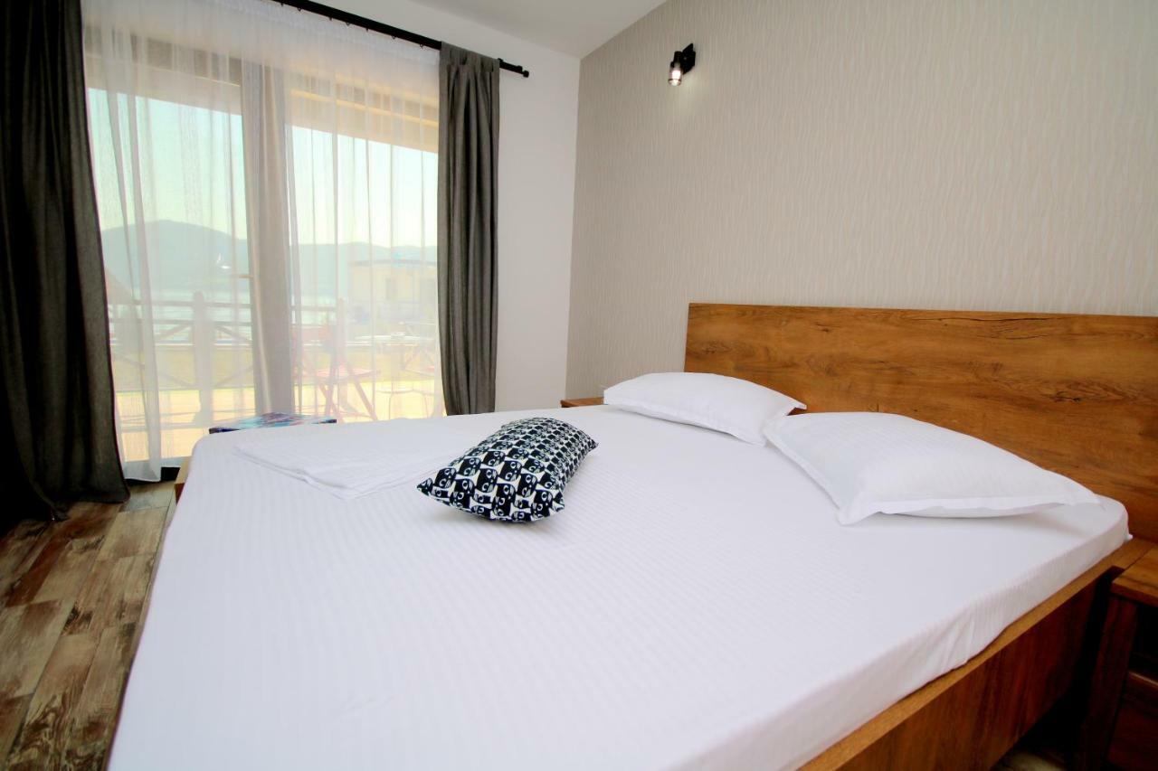 Mustaciosul Dunarii Hotell Ieşelniţa Eksteriør bilde